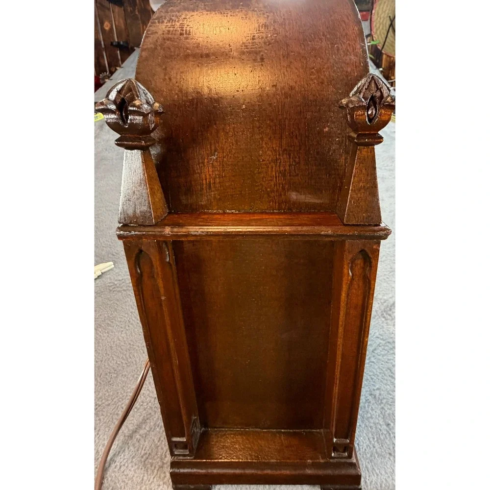 1935 Vintage New Haven Electric Mantel Clock Westminster Chime Gothic Wood
